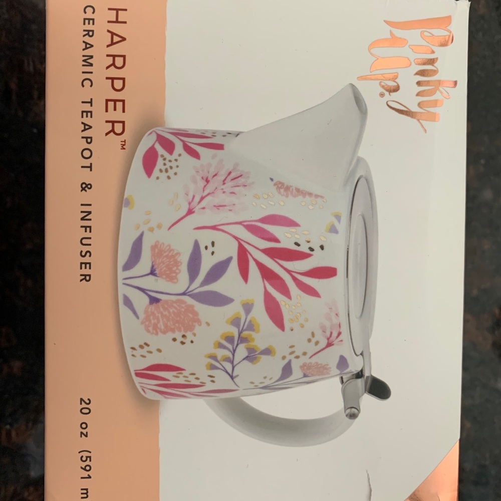 Ceramic teapot and infuser